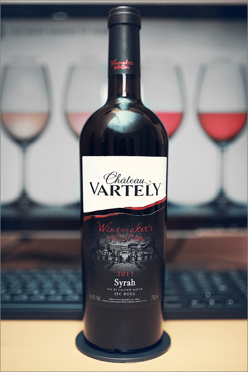 CHATEAU_VARTELY_Winemaker's_Selection_Syrah_2011