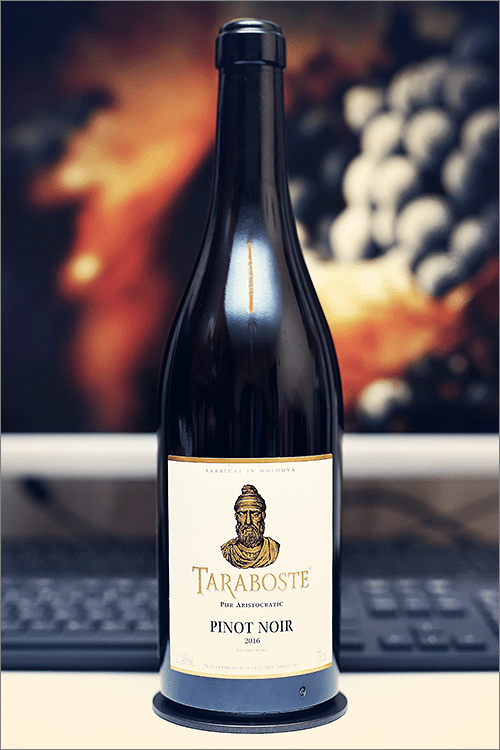 TARABOSTE_Pur_Aristocratic_Pinot_Noir_2016