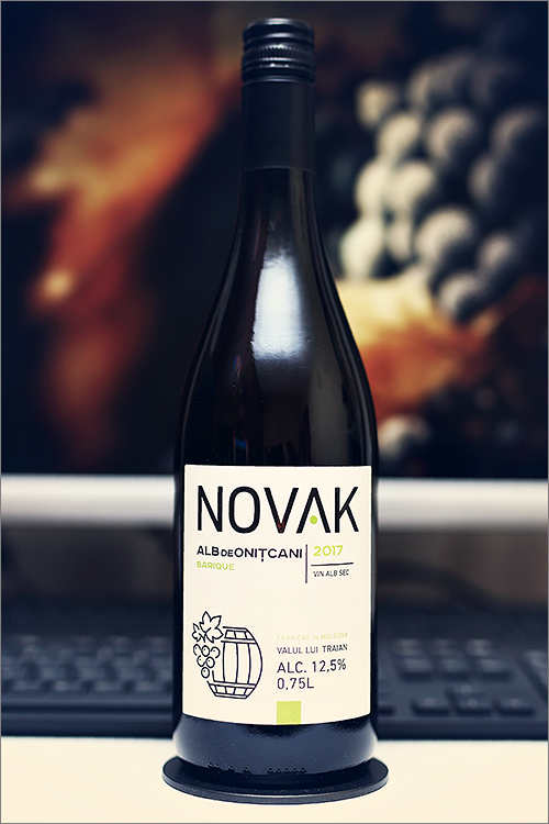 NOVAK_Alb_de_Onitcani_Barique_2017