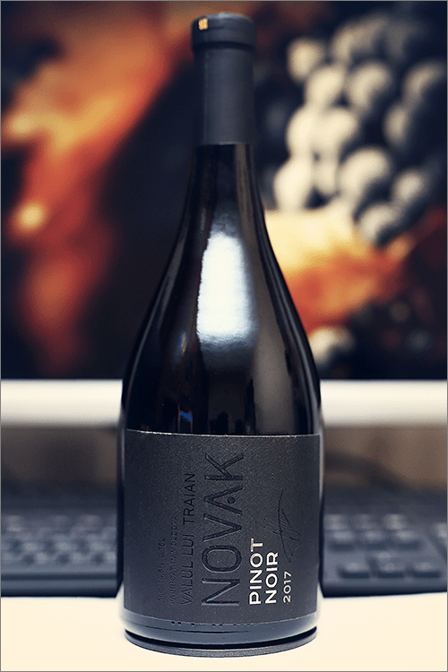 NOVAK_Pinot_Noir_2017
