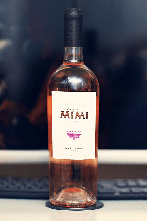 CASTEL_MIMI_RaraNeagra_Rose_2019