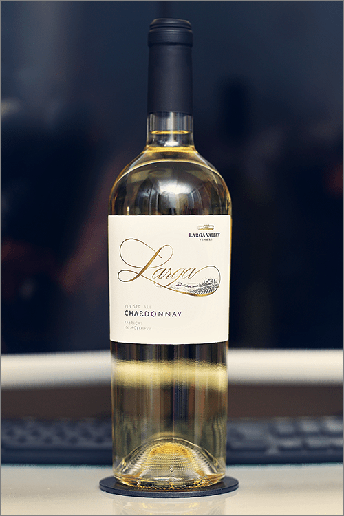 LARGA_VALLEY_Larga_Chardonnay_2018